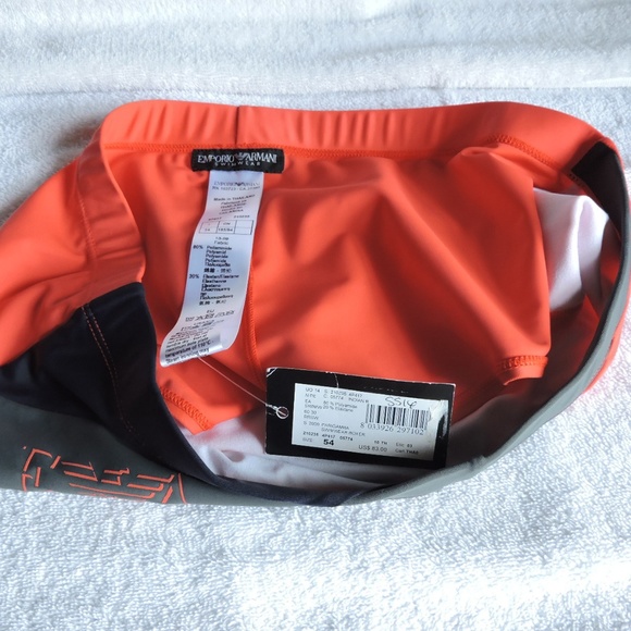 Emporio Armani Parigamba Men's Swimwear - Picture 5 of 7